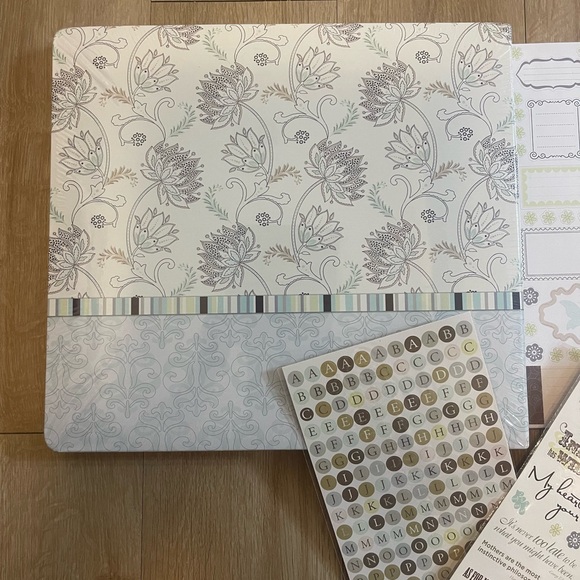 Scrapbooking Bundle - Picture 2 of 4